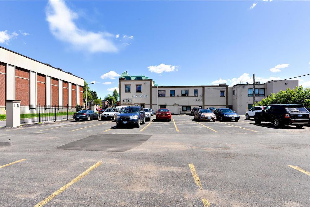 Ottawa Inn Hotel Exteriör bild